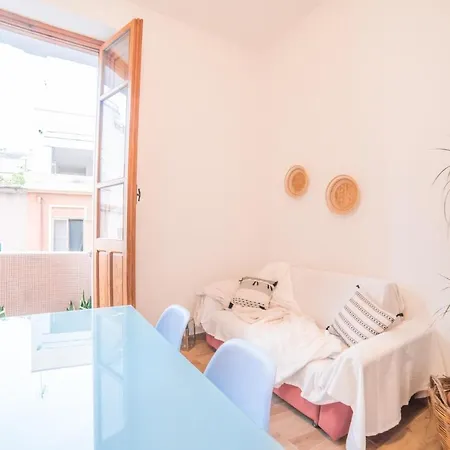 Apartment Minimalist Chic A Villanova 3bdr - 2bth - Wifi *
