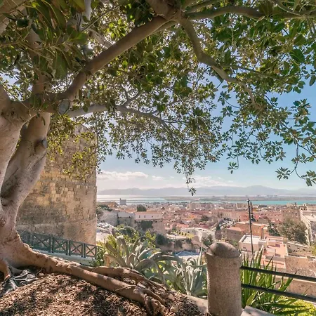 Minimalist Chic A Villanova 3bdr - 2bth - Wifi Cagliari