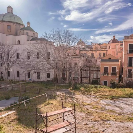 Apartment Minimalist Chic A Villanova 3bdr - 2bth - Wifi Cagliari
