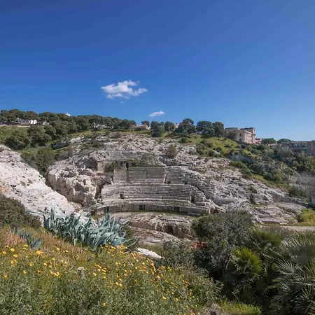 Minimalist Chic A Villanova 3bdr - 2bth - Wifi * Cagliari